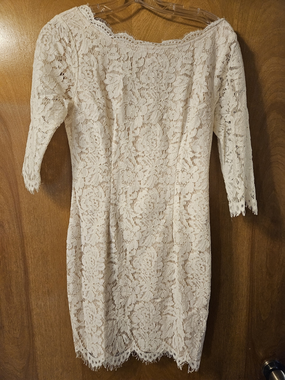Soieblu Cream Floral Lace Sheath Dress with Three-Quarter Sleeves